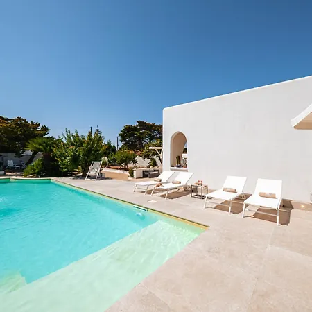 Helloapulia Pool And - 150mt From The Sea