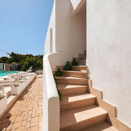 Helloapulia Pool And - 150mt From The Sea